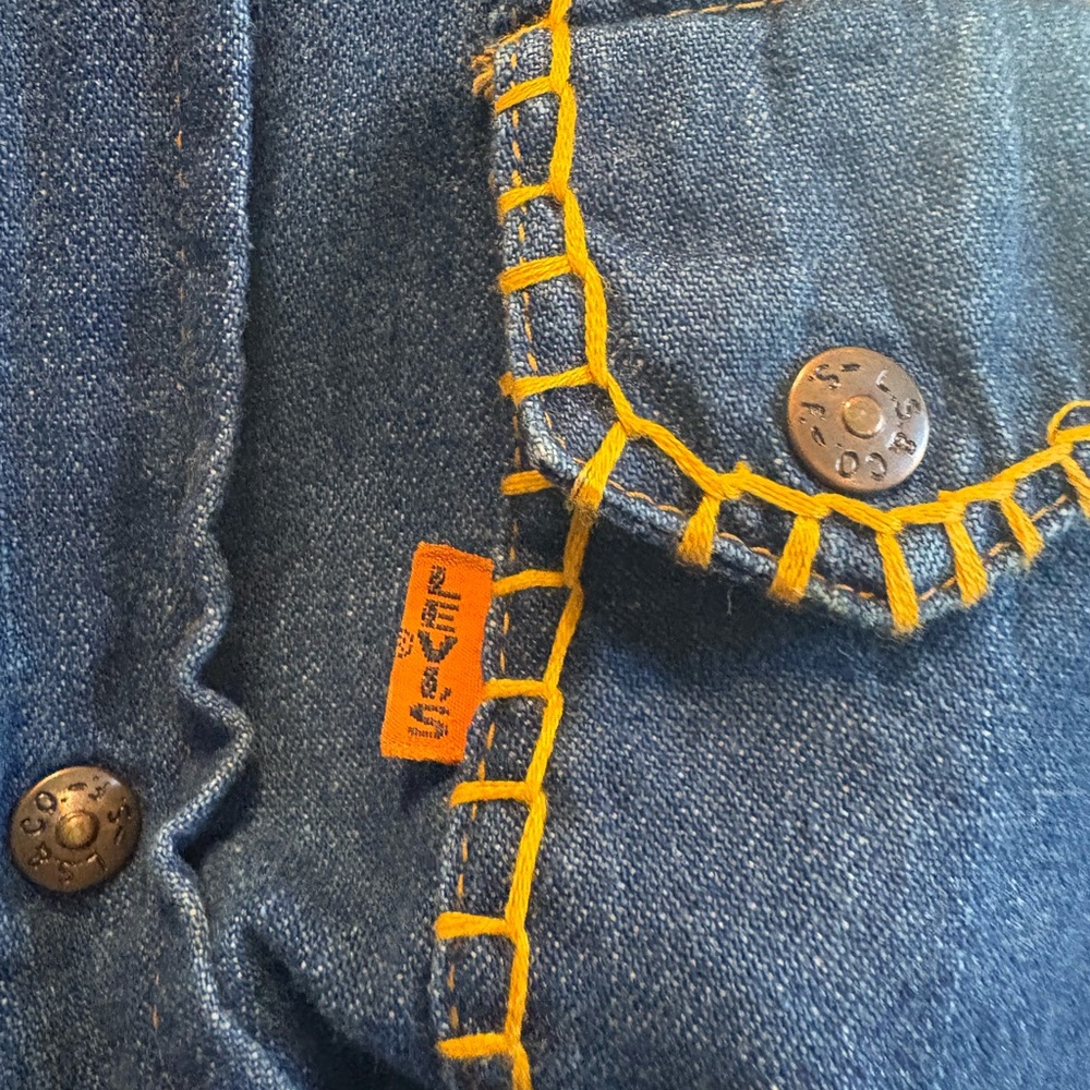 Vintage Levi's Blue Denim Shirt with Red Label - Picture 2 of 13
